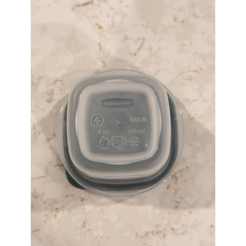 Rubbermaid TakeAlongs 4oz Small Food Storage Containers Green Lids Set of 4 7J53